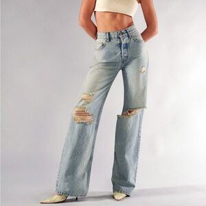 NWT Revice Baggy Light Wash Jean